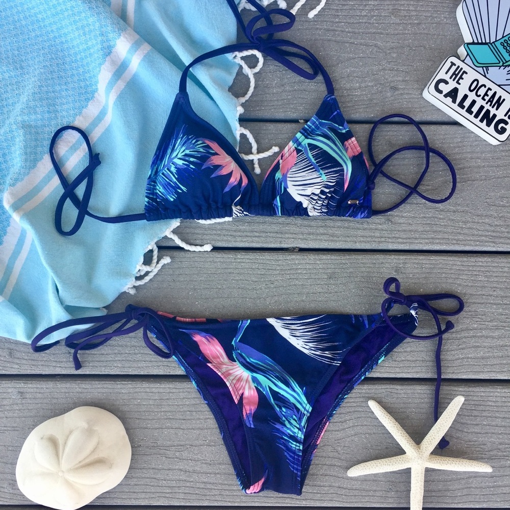 Roxy Tropical Getaway Bikini Set Size Small